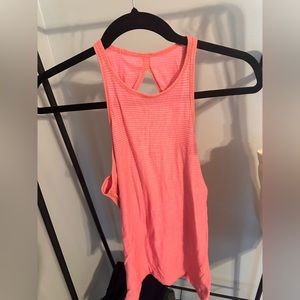 Lululemon tank top